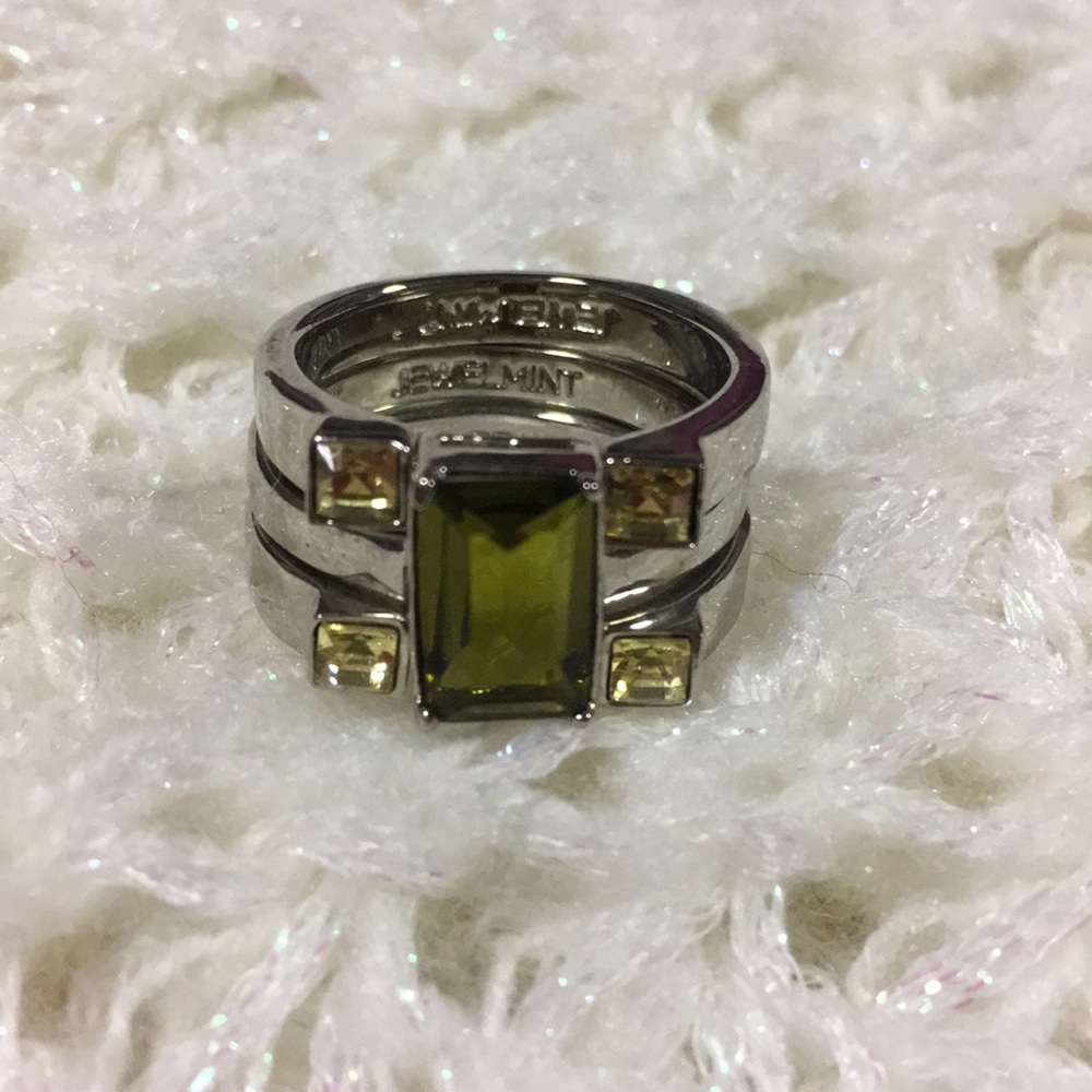 Jewelmint Green and Silver Ring Set